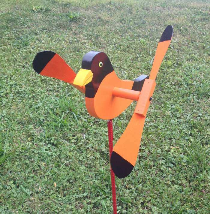 Whirlybird Oriole Spinner w/Pole